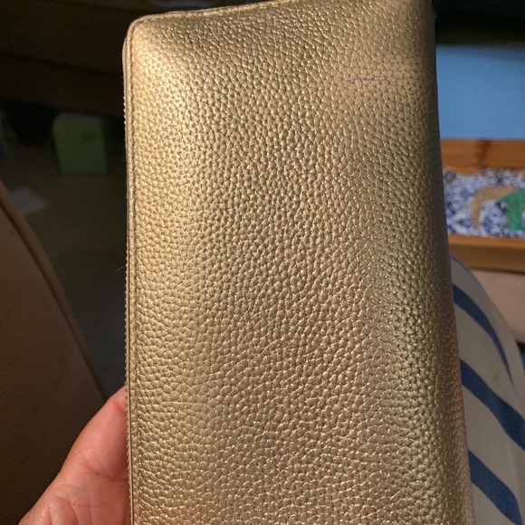 Micheal Kors wallet - Picture 7 of 7